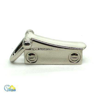 فروش مدبر ،گاز گیر و دسته کیف زنانه و مردانه ، بند آویز موبایل و سایر یراق آلات چرم دوزی با ماندگاری رنگ طولانی در شرایط عادی و روزمره و قیمتی مناسب،خرید حلقه اتصال چرم،قیمت حلقه اتصال چرم،حلقه اتصال چرم از کجا بخرم،خرید انواع حلقه اتصال چرم برای کیف های چرمی،حلقه اتصال چرم مناسب کیف های چرمی،موارد استفاده از حلقه اتصال چرم،حلقه اتصال چرم در طرح های مختلف،،چرم دوزی سنتی،چرم دوزی با دست،مشته چرم دوزی از کجا بخرم،وسایل اولیه چرم دوزی،قیمت ابزار چرم دوزی،ابزار چرم دوزی از کجا بخرم،وسایل مورد نیاز برای چرم دوزی در منزل،معرفی ابزارآلات کار با چرم،ابزار های لازم برای چرم دوزی کدامند،هنری،لوازم هنری،فروش لوازم هنری،فروشگاه هنری آنلاین