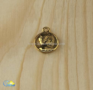 زیورآلات،ساخت زیوآلات دست ساز،وسایل مورد نیاز ساخت زیورآلات،فروش انواع لوازم مورد نیاز ساخت زیورآلات مانند:انواع پلاک و آویز،حلقه و میخ،پیچ و بست،انواع نخ،انواع مروارید وصدف در فروشگاه هنری آنلاین،خرید انواع پلاک و آویز،لوازم ساخت زیورآلات از کجا بخرم،قیمت لوازم ساخت زیورآلات،فروش انواع پلاک دستبند،فروش آویز در طرح های متنوع،ساخت زیورآلات دست ساز،هنری،فروش لوازم هنری،انواع لوازم هنری،هنری آنلاین،فروشگاه اینترنتی هنری آنلاین