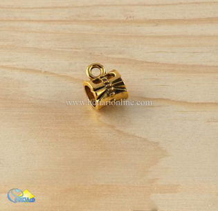 زیورآلات،ساخت زیوآلات دست ساز،وسایل مورد نیاز ساخت زیورآلات،فروش انواع لوازم مورد نیاز ساخت زیورآلات مانند:انواع پلاک و آویز،حلقه و میخ،پیچ و بست،انواع نخ،انواع مروارید وصدف در فروشگاه هنری آنلاین،خرید انواع پلاک و آویز،لوازم ساخت زیورآلات از کجا بخرم،قیمت لوازم ساخت زیورآلات،فروش انواع پلاک دستبند،فروش آویز در طرح های متنوع،ساخت زیورآلات دست ساز،هنری،فروش لوازم هنری،انواع لوازم هنری،هنری آنلاین،فروشگاه اینترنتی هنری آنلاین