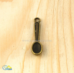 زیورآلات،ساخت زیوآلات دست ساز،وسایل مورد نیاز ساخت زیورآلات،فروش انواع لوازم مورد نیاز ساخت زیورآلات مانند:انواع پلاک و آویز،حلقه و میخ،پیچ و بست،انواع نخ،انواع مروارید وصدف در فروشگاه هنری آنلاین،خرید انواع پلاک و آویز،لوازم ساخت زیورآلات از کجا بخرم،قیمت لوازم ساخت زیورآلات،فروش انواع پلاک دستبند،فروش آویز در طرح های متنوع،ساخت زیورآلات دست ساز،هنری،فروش لوازم هنری،انواع لوازم هنری،هنری آنلاین،فروشگاه اینترنتی هنری آنلاین