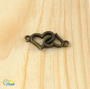 زیورآلات،ساخت زیوآلات دست ساز،وسایل مورد نیاز ساخت زیورآلات،فروش انواع لوازم مورد نیاز ساخت زیورآلات مانند:انواع پلاک و آویز،حلقه و میخ،پیچ و بست،انواع نخ،انواع مروارید وصدف در فروشگاه هنری آنلاین،خرید انواع پلاک و آویز،لوازم ساخت زیورآلات از کجا بخرم،قیمت لوازم ساخت زیورآلات،فروش انواع پلاک دستبند،فروش آویز در طرح های متنوع،ساخت زیورآلات دست ساز،هنری،فروش لوازم هنری،انواع لوازم هنری،هنری آنلاین،فروشگاه اینترنتی هنری آنلاین