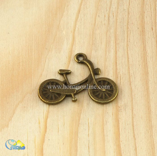 زیورآلات،ساخت زیوآلات دست ساز،وسایل مورد نیاز ساخت زیورآلات،فروش انواع لوازم مورد نیاز ساخت زیورآلات مانند:انواع پلاک و آویز،حلقه و میخ،پیچ و بست،انواع نخ،انواع مروارید وصدف در فروشگاه هنری آنلاین،خرید انواع پلاک و آویز،لوازم ساخت زیورآلات از کجا بخرم،قیمت لوازم ساخت زیورآلات،فروش انواع پلاک دستبند،فروش آویز در طرح های متنوع،ساخت زیورآلات دست ساز،هنری،فروش لوازم هنری،انواع لوازم هنری،هنری آنلاین،فروشگاه اینترنتی هنری آنلاین