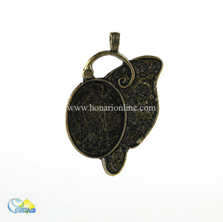 قاب گردن اویز کد:197، خرید و مقایسه قاب گردن اویز کد:197 را در این صفحه میتوانید انجام دهید. معرفی قاب گردن اویز کد:197 تنها در سایت هنری آنلاین