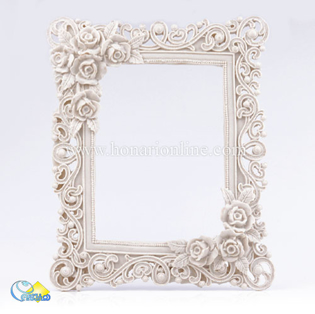 محصولات  پلی استری در هنری آنلاین